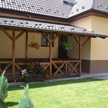 Casa Pricas Villa Moieciu de Jos Bagian luar foto