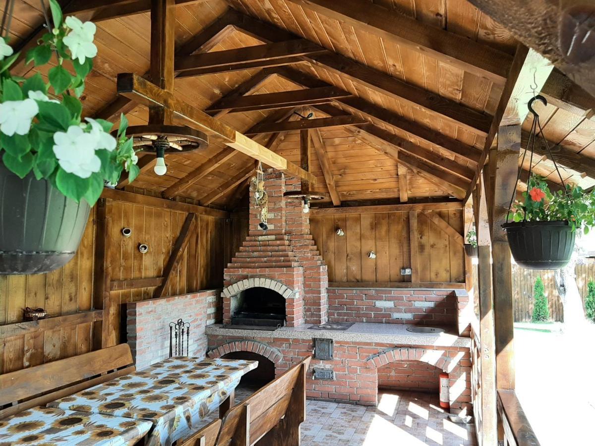Casa Pricas Villa Moieciu de Jos Bagian luar foto