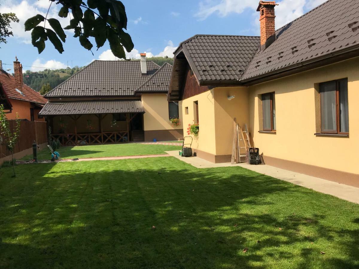 Casa Pricas Villa Moieciu de Jos Bagian luar foto