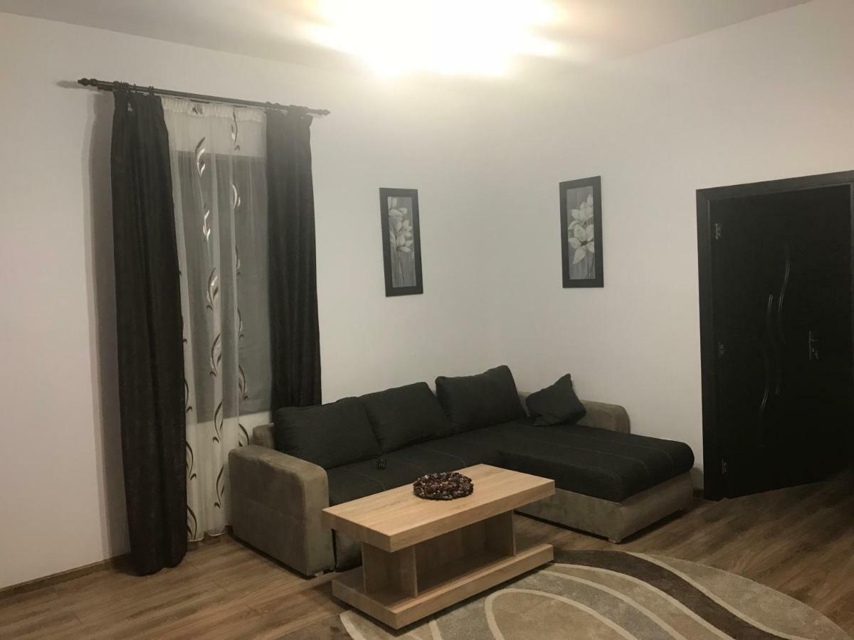 Casa Pricas Villa Moieciu de Jos Bagian luar foto