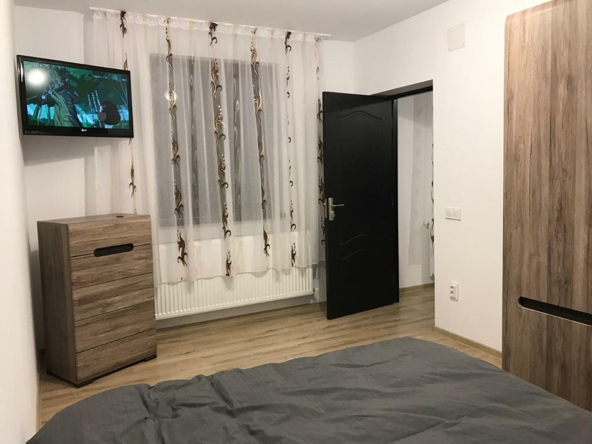 Casa Pricas Villa Moieciu de Jos Bagian luar foto