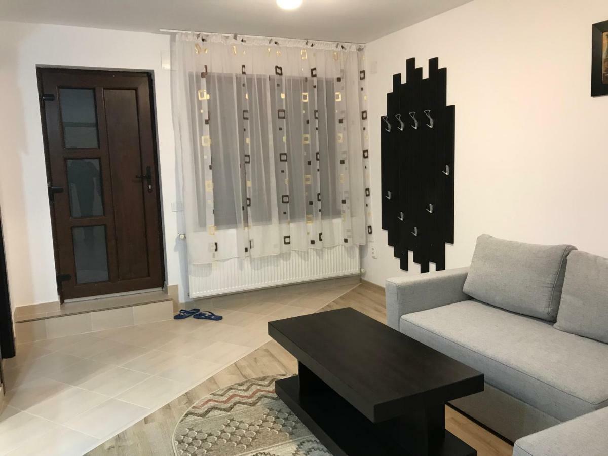 Casa Pricas Villa Moieciu de Jos Bagian luar foto