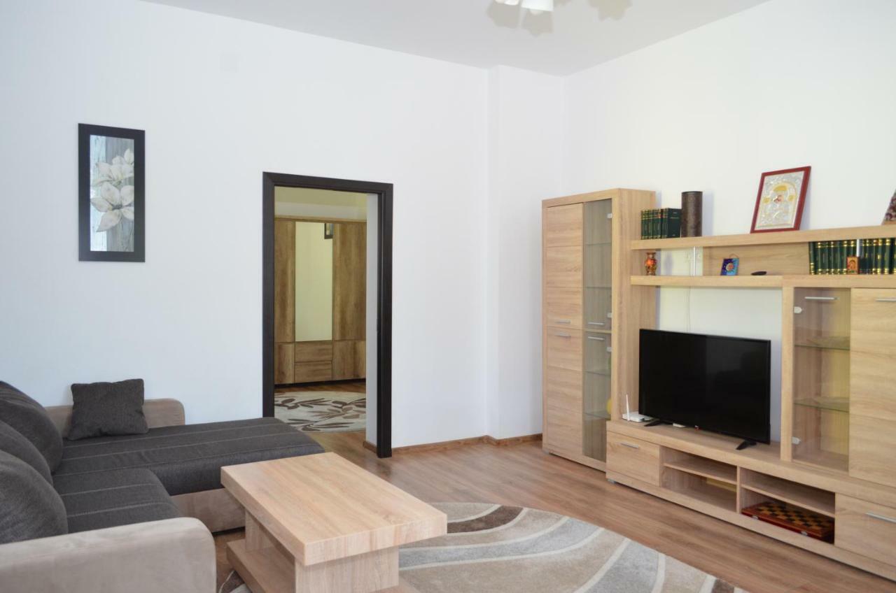 Casa Pricas Villa Moieciu de Jos Bagian luar foto
